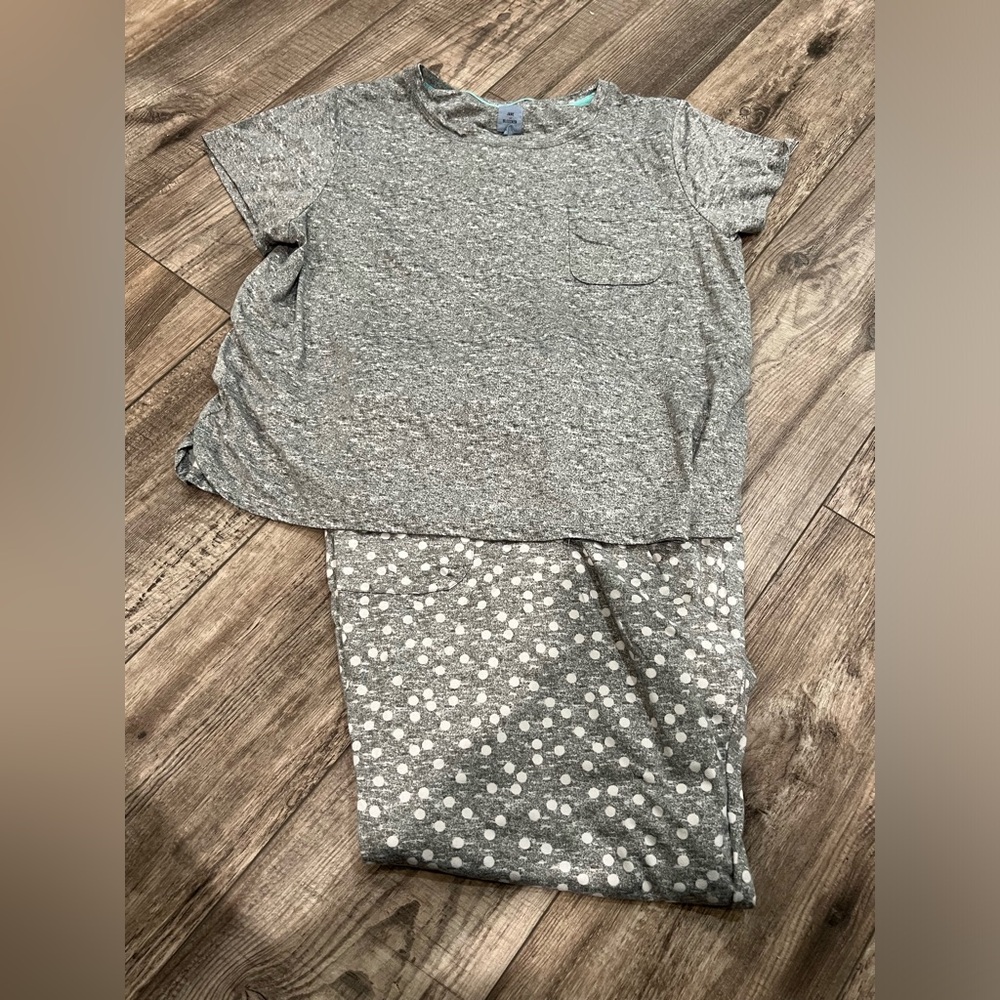 Women’s pajamas size XL